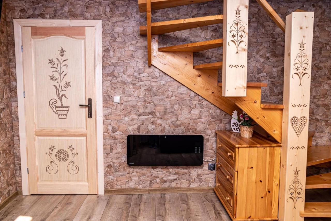 Domki Gawra Z Jacuzzi Zakopane Exterior photo